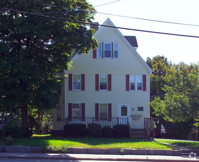 Building Photo - 345 Washington St