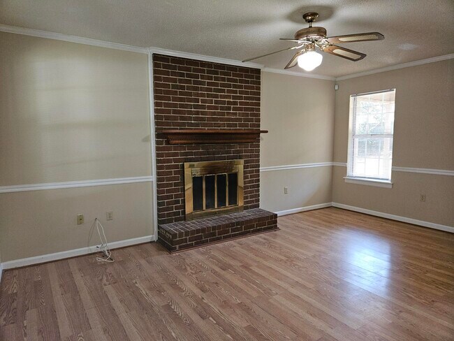 Building Photo - 322 Lamplighter Ln