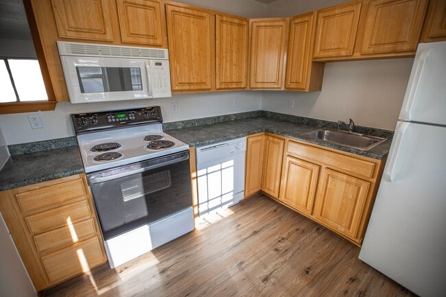 Interior Photo - Windom Gables