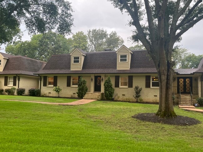 Photo - 3055 Ashmont Dr House