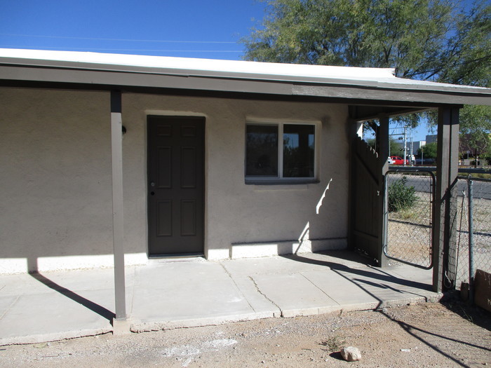 Primary Photo - 421 E. President Street #1