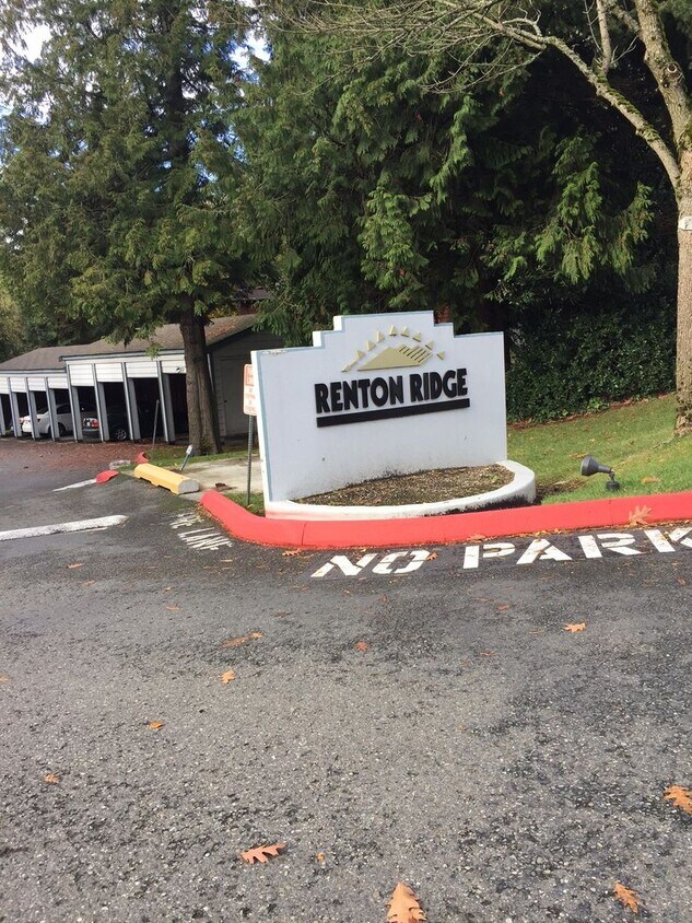 Foto del edificio - 2 Bed 1 Bath Condo Renton Highlands