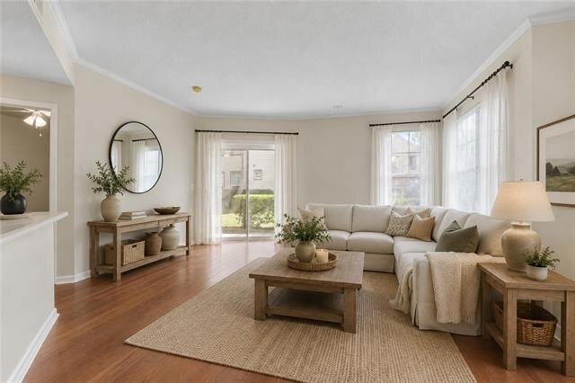 Foto del edificio - 350 Emerald Forest Blvd