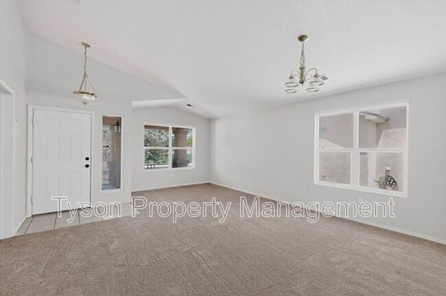 Foto del edificio - 9012 Sandy Spring Ave SW
