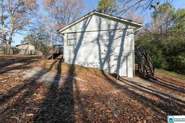 Building Photo - 2306 Spencer Ln