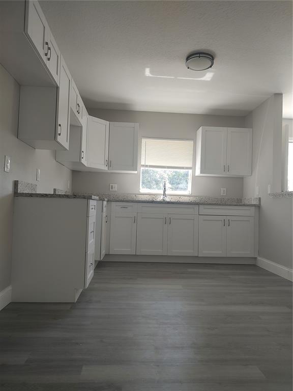 Foto del edificio - 8313 N 10th St