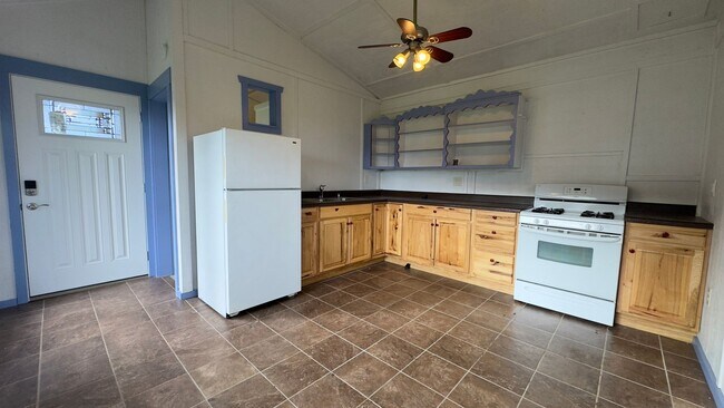 Foto del edificio - Lakefront Cabin on Summit Lake