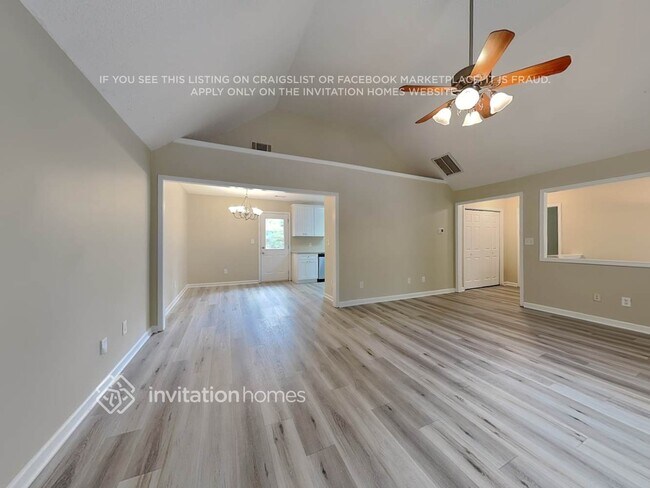 Foto del edificio - 432 Meadowbrook Dr