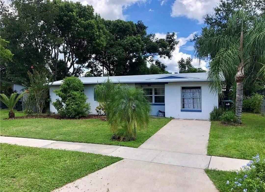 Foto principal - 5807 Colchester Dr