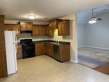 Building Photo - 2031 Golden Ct