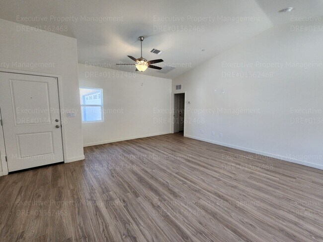 Building Photo - 8521 Grandy St
