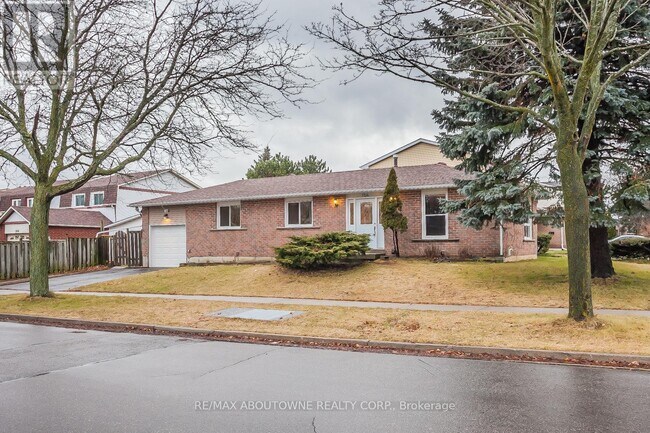 Building Photo - 106 Pondtail Dr