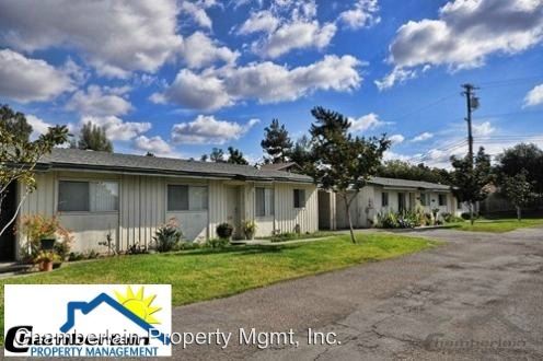 Primary Photo - 1053 Meadow Lake Dr