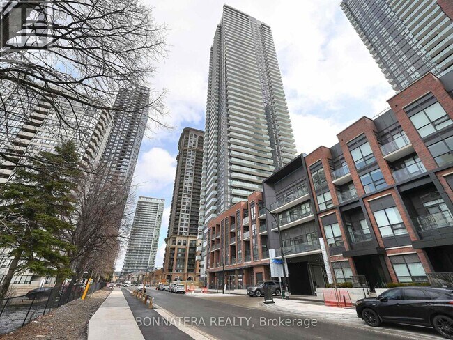 Building Photo - 430-2430 Square One Dr
