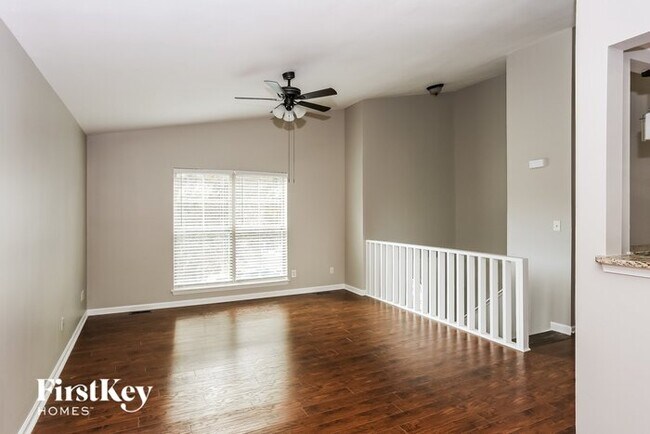 Foto del edificio - 6015 Twickingham Ct