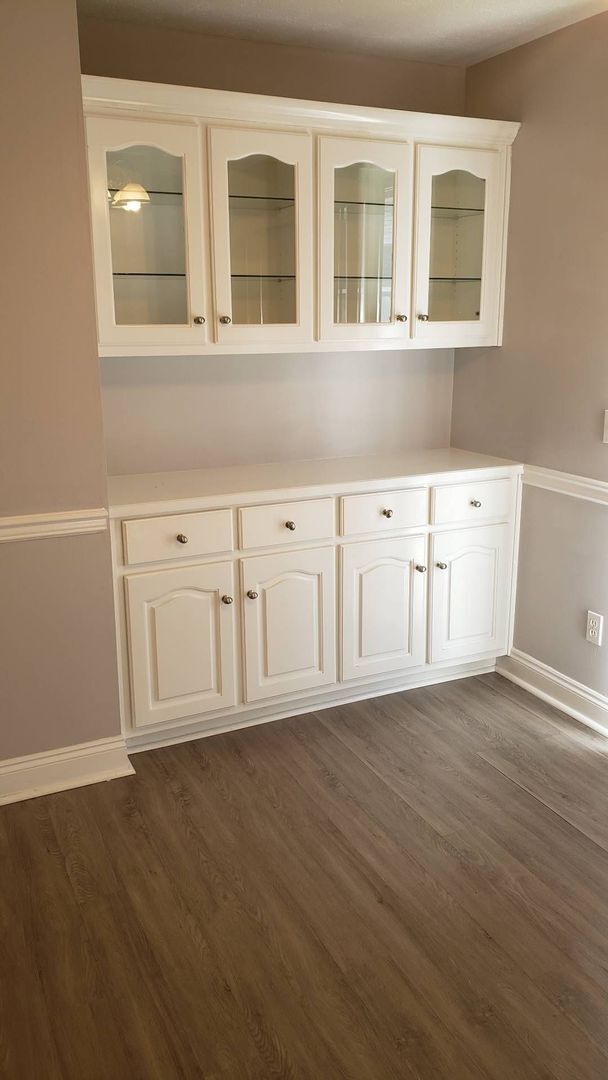 Foto del edificio - Large 3Bed/2Ba Brick Home in a Quiet Neighborhood Near Downtown!