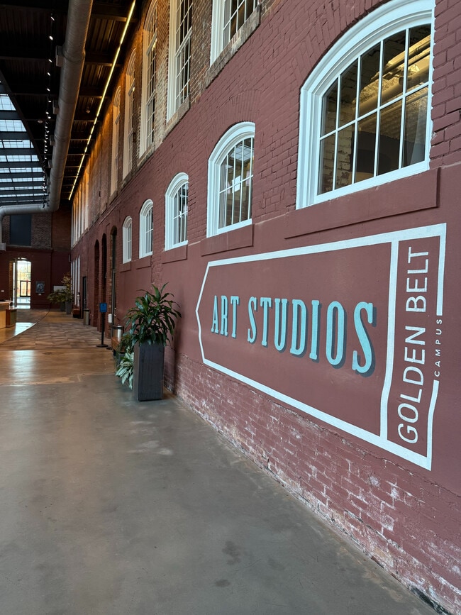 Foto del edificio - Room in Apartment on Liberty St