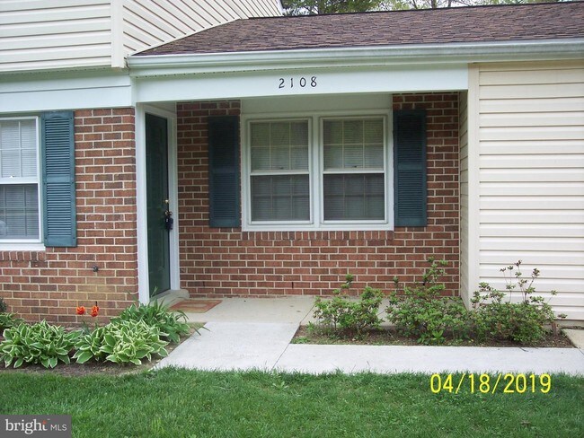 Building Photo - 2108 Duchy Ct