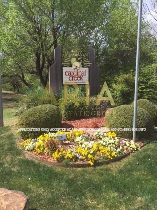 Building Photo - 3 Bed 2 Bath In Beautiful Cardinal Creek G...