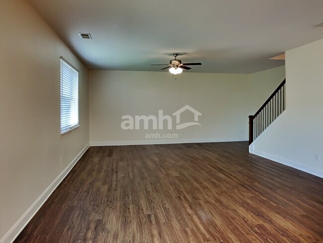 Building Photo - 1002 Merlot Ct