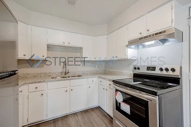 Foto del edificio - 4550 Timothy St