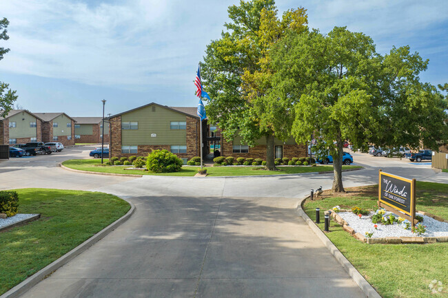 Building Photo - Winds of Oak Forest