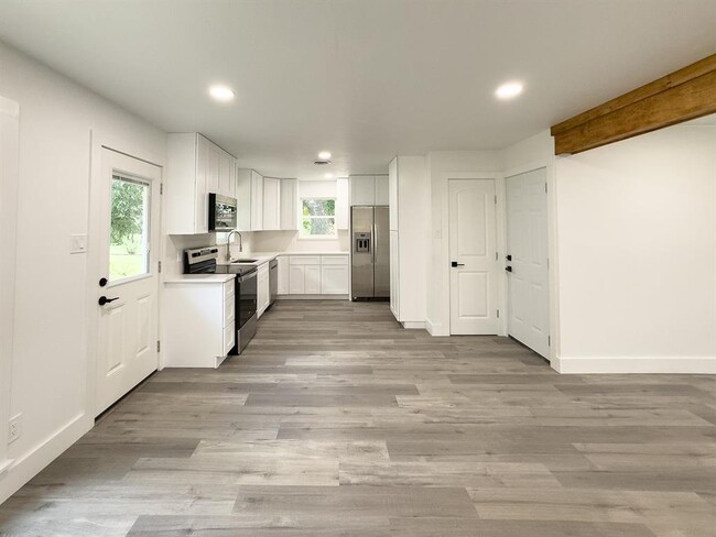 Foto del edificio - 1006 Duvall Dr