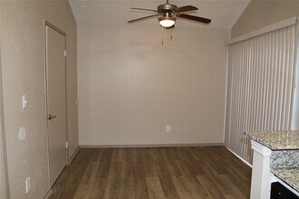 Building Photo - 11530 Ridge Run Dr