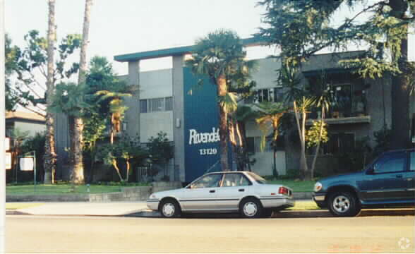 Foto del edificio - Rivendell