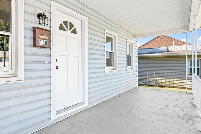 Foto del edificio - Coming Soon - Charming 3 Bedroom, 1.5 Bath...