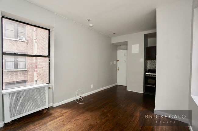 Building Photo - 634 W 135th St