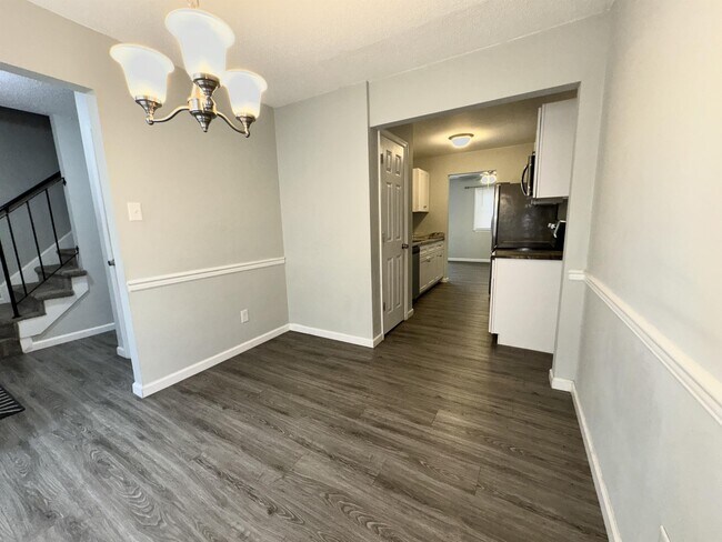 Foto del edificio - 3467 Waltham Cir