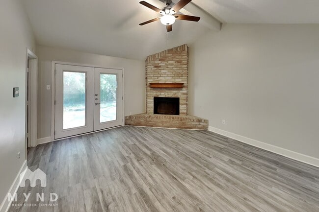 Building Photo - 61 S Circlewood Glen