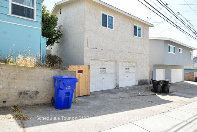 Building Photo - Remodeled 1 Bedroom, 1 Bath Apartment