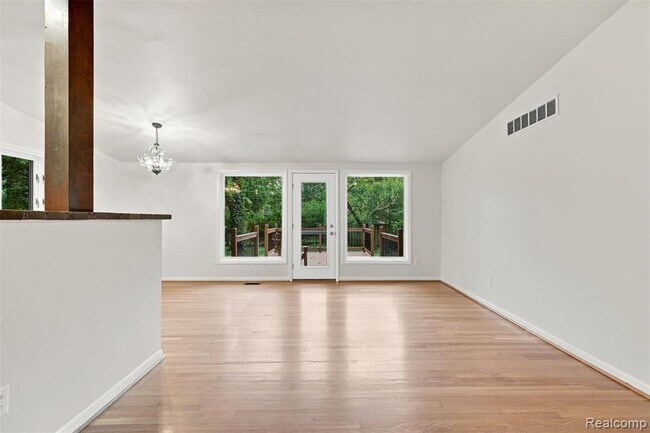 Foto del edificio - 1011 Brooklawn Dr