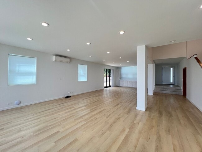 Photo - Waialae Iki | Nearly 5,000 Sq. Ft. with Breathtaking Ocean Views House
