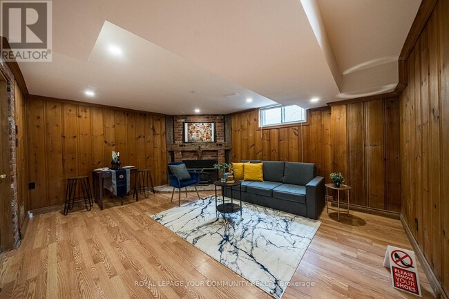 Building Photo - 80 Trayborn Dr