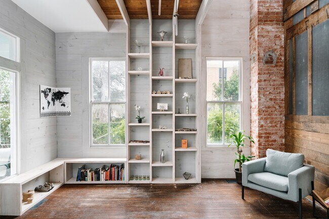 Foto del edificio - 215 Beauregard St