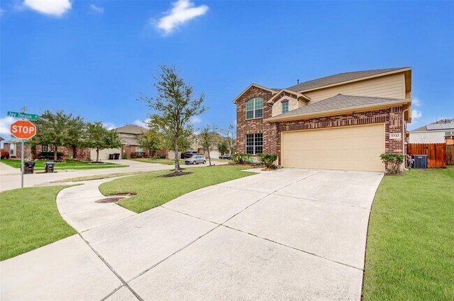 Foto del edificio - 5342 Silktail Ct