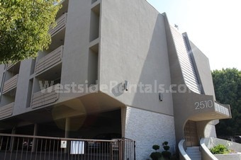 Primary Photo - 2510 Torrey Pines Rd