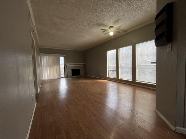 Building Photo - 7405 Avenue X