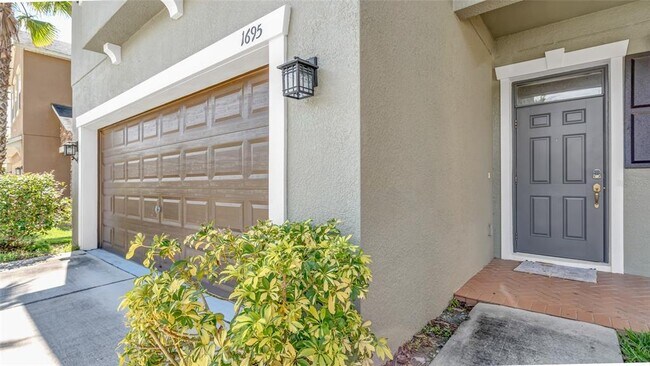 Foto del edificio - 1695 Ludington Ave