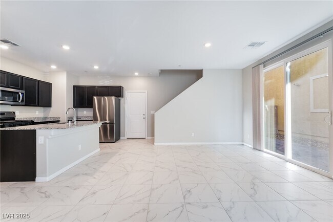 Foto del edificio - 2652 Montesilvano Pl