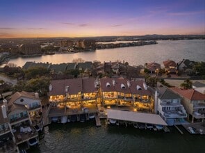 Building Photo - 403 Island Dr