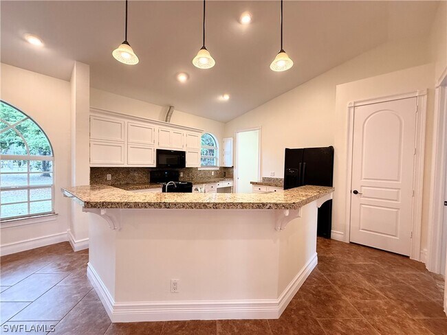 Foto del edificio - 4125 13th Ave SW