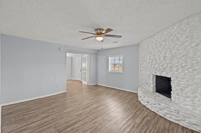 Building Photo - 228 Orange St