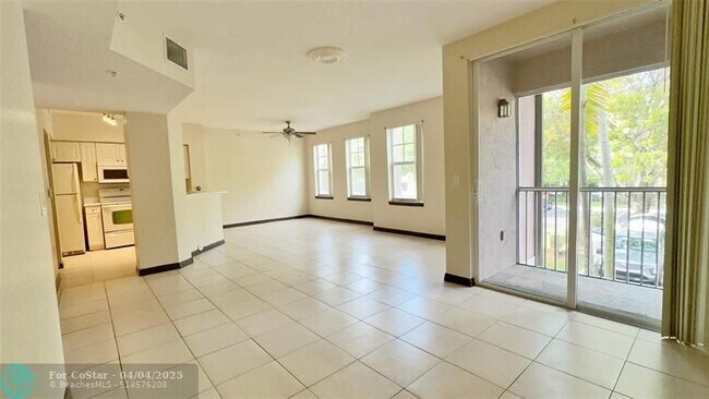 Foto del edificio - 6704 W Sample Rd