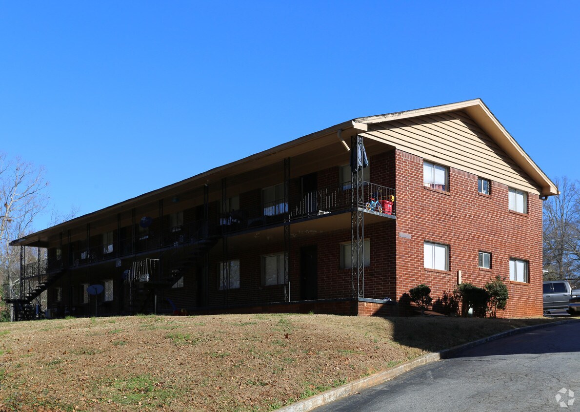 Clifton Royale 1944 Dunlap Ave East Point, GA Apartments for Rent