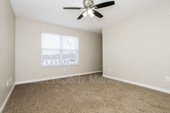 Foto del edificio - 560 Hearthstone Ct