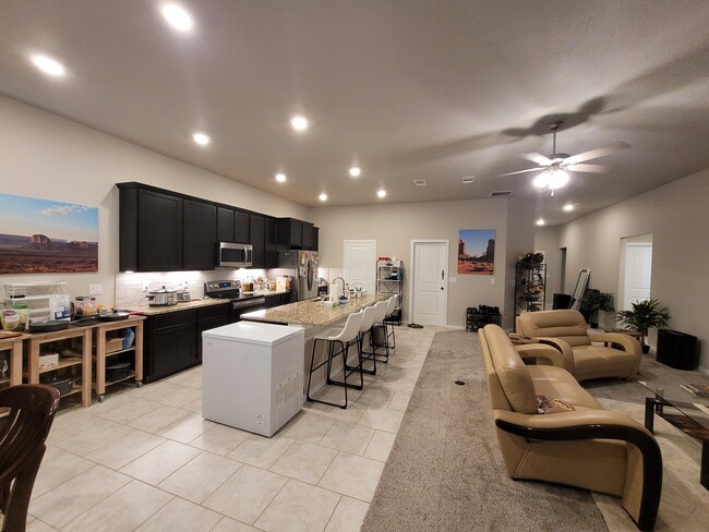 Building Photo - 1335 Masquerade Blvd